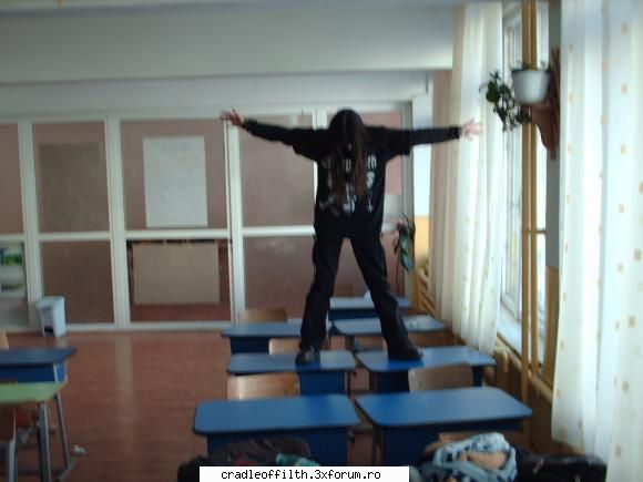 ma rog..aici aveam tricou cu nam.. me 1`st !!!
